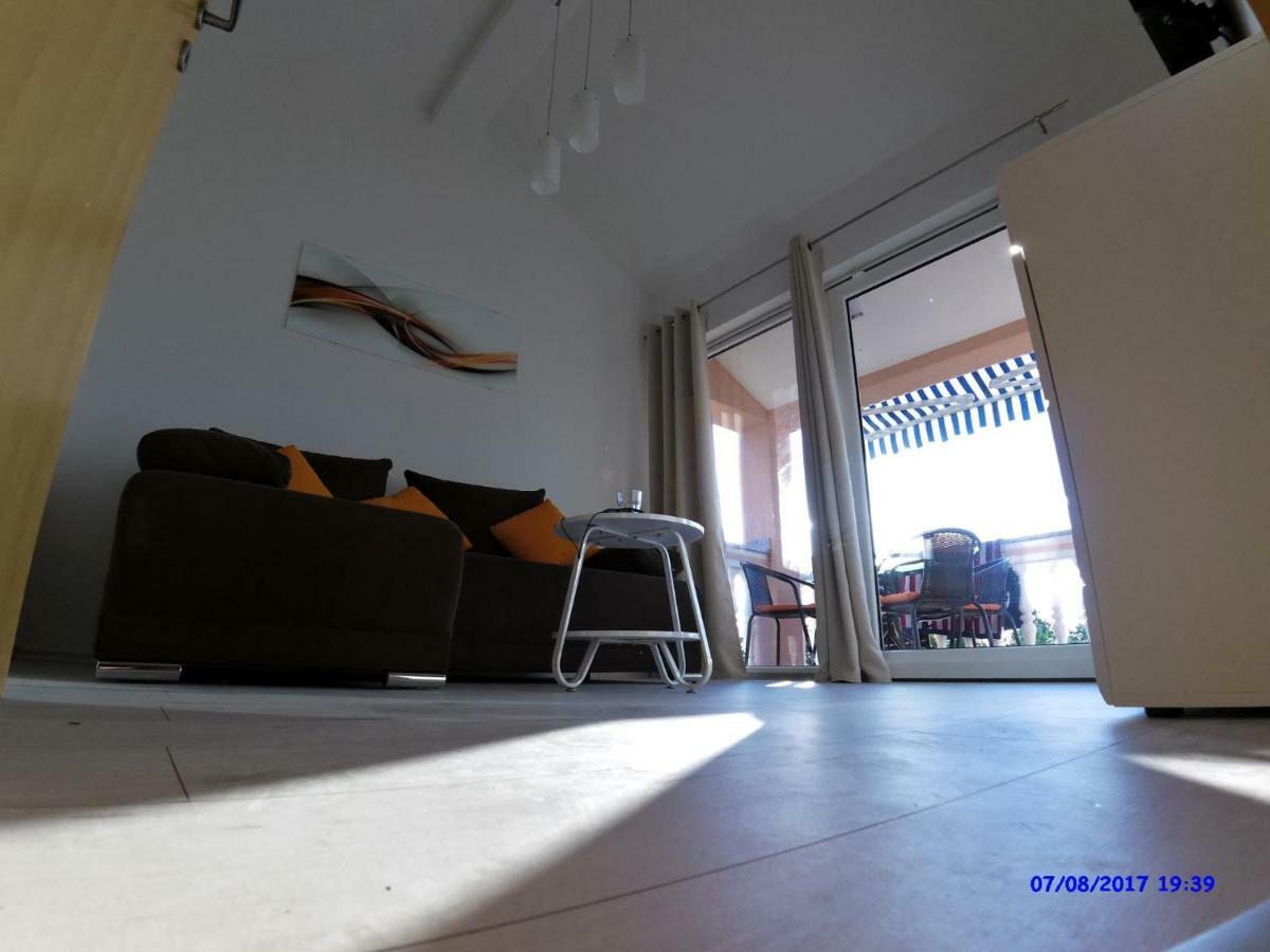 Apartment Poleti Malinska Exterior photo